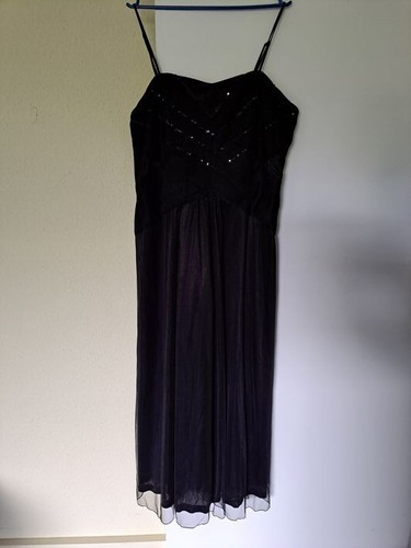 Abendkleid schwarz mit